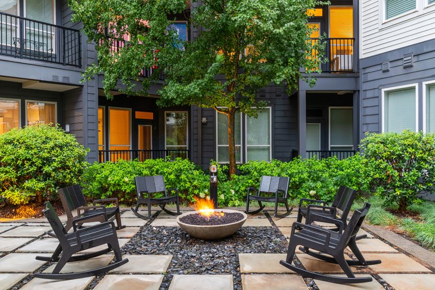 Emerson At Montford Park Apartments, 1520 Mockingbird Ln, Charlotte, NC